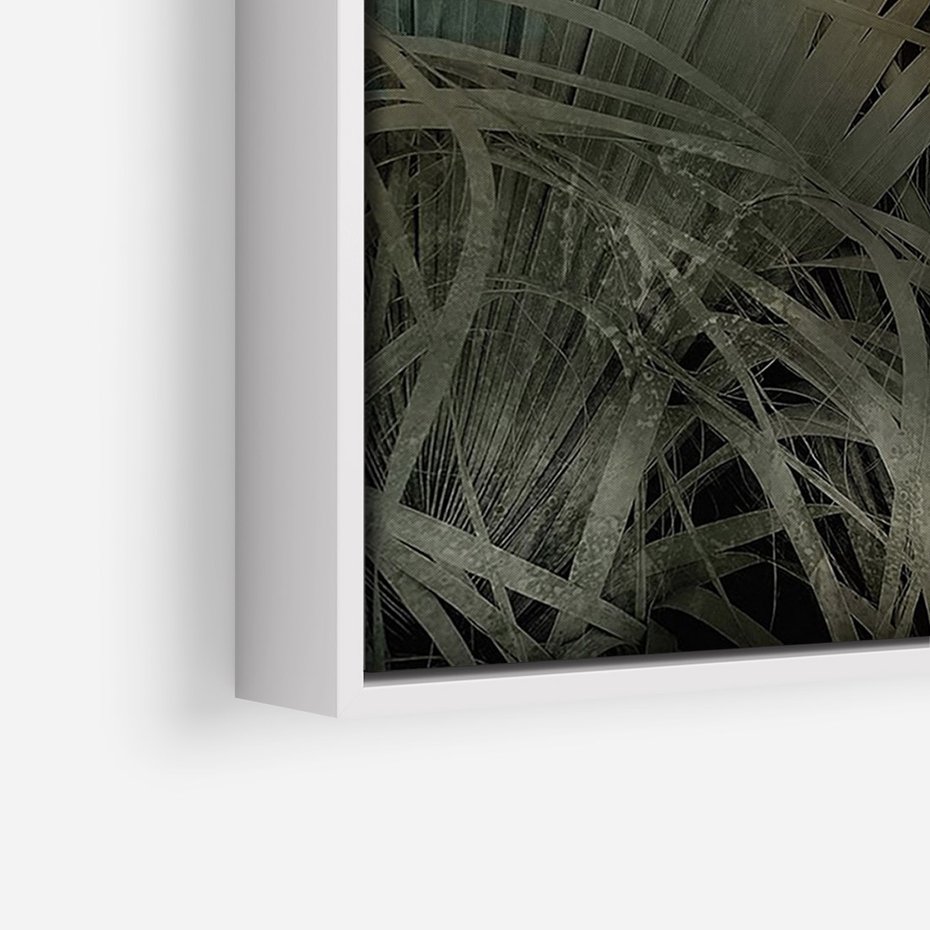 Obraz w ramie 70x100 - Światło w mroku duszy - liście traw, mroczny klimat - rama biała