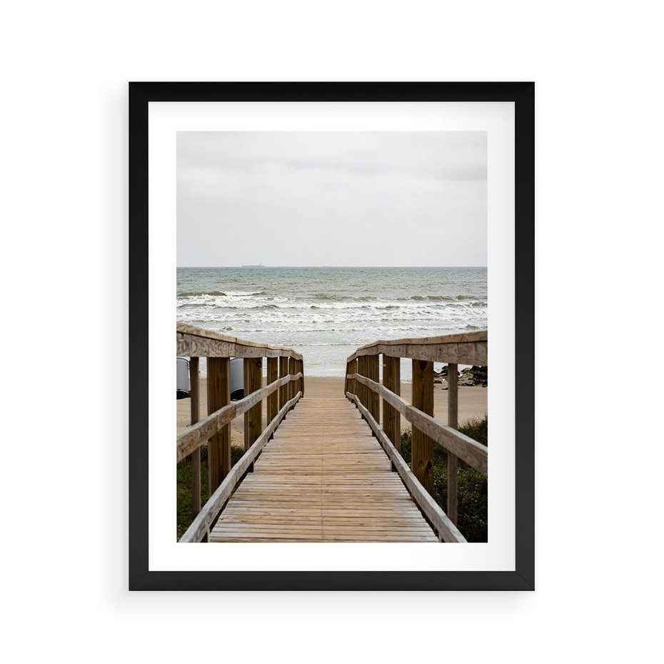 Plakat w ramie 40x50 - Morze i drewniany pomost - morze, pomost - rama czarna