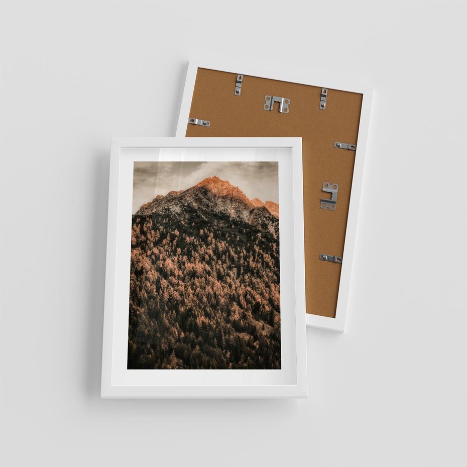 Plakat w ramie 30x40 - Jesienna Godzina w Górach - góry, las w górach - rama biała