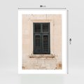 Plakat bez ramy 30x40 - Urok Starego Okna z Zielonymi Okiennicami - stare okno, kamienica