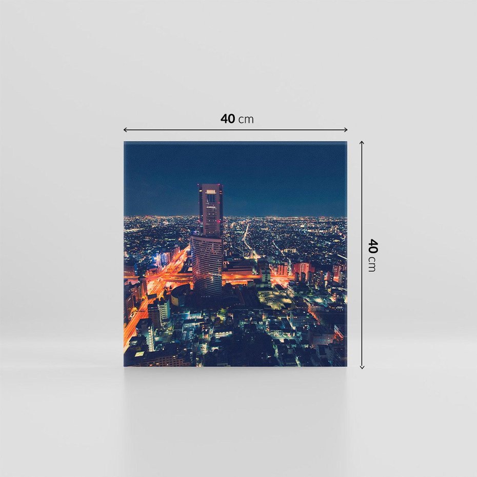 Obraz na płótnie 40x40 - światła i tradycja - Japonia, Tokio