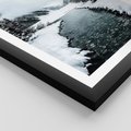 Plakat w ramie 30x40 - Zimowa Przyroda: Rzeka, Góry i Śnieg - zima, rzeka - rama czarna