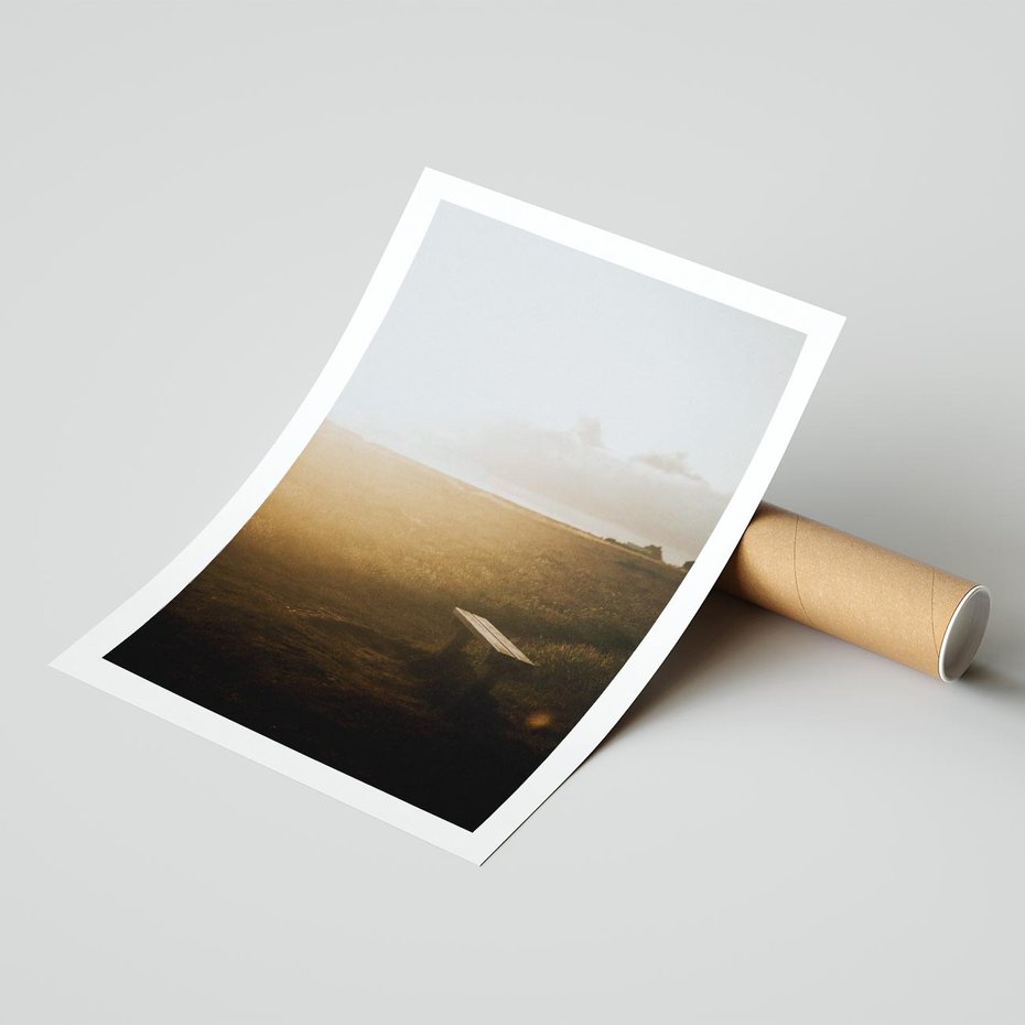 Plakat bez ramy 21x30 - Mglisty zachód słońca na ławeczce - mgła, zachód