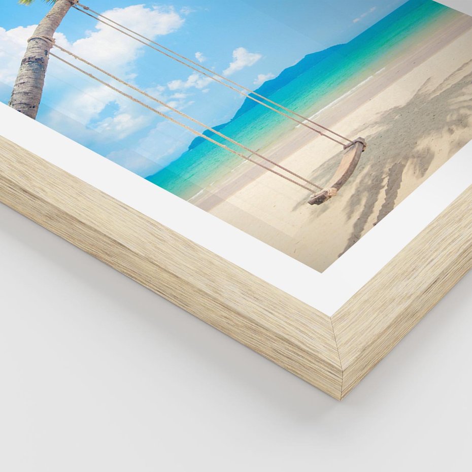 Plakat w ramie 30x40 - Hawajska palma i huśtawka na plaży - palma, huśtawka - rama drewno