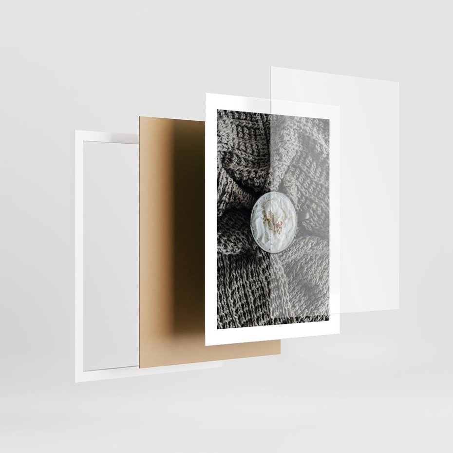 Plakat w ramie 30x40 - Relaks z Kawą i Kocem - ciepły wełniany koc, kawa z bitą śmietaną - rama biała