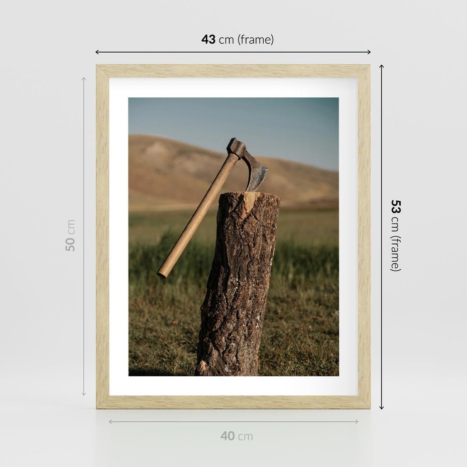 Plakat w ramie 40x50 - Lasowa siła w drewnie - las, siekiera - rama drewno