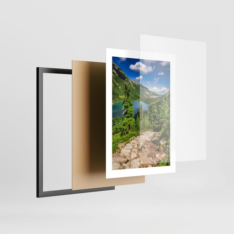 Plakat w ramie 30x40 - Jezioro górskie: harmonia natury - jezioro, góry - rama czarna