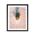 Plakat w ramie 40x50 - Egzotyczna Plaża - ananas, na plaży - rama czarna