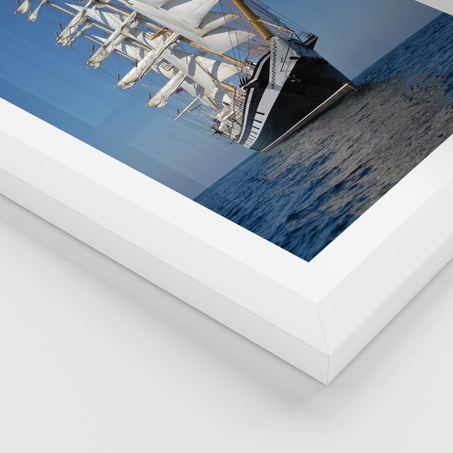 Plakat w ramie 30x40 - Podróż na Żaglowcu Przygody - żaglowiec, podróż - rama biała