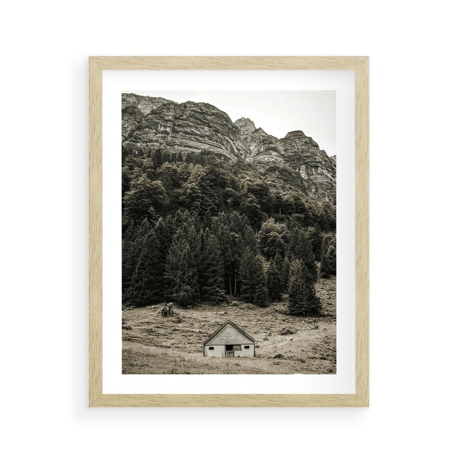 Plakat w ramie 40x50 - Dom w Odcieniach Natury - domek w górach, góry - rama drewno