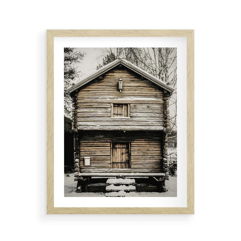 Plakat w ramie 40x50 - Stary Drewniany Dom w Śniegu - stary drewniany dom, zima - rama drewno