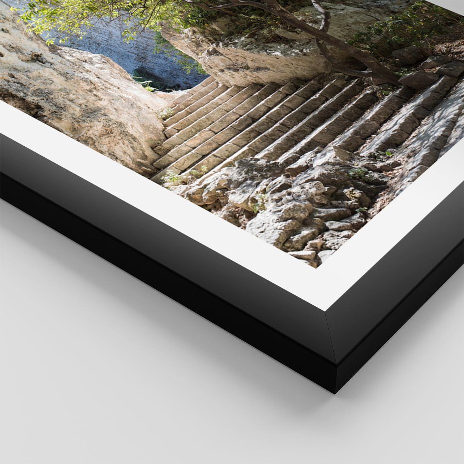 Plakat w ramie 50x70 - Krok po kroku do celu - schody, perspektywa - rama czarna