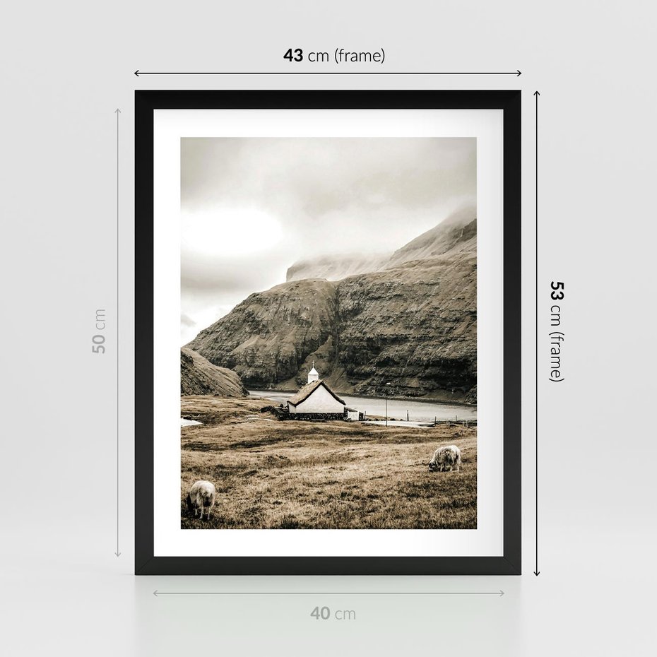 Plakat w ramie 40x50 - Kościół na Wzgórzu: Sepia Nostalgii - kościół w górach, na wzgórzu - rama czarna