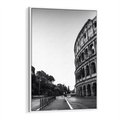 Obraz w ramie 80x120 - Echa Historii - czarno biała fotografia, koloseum - rama biała