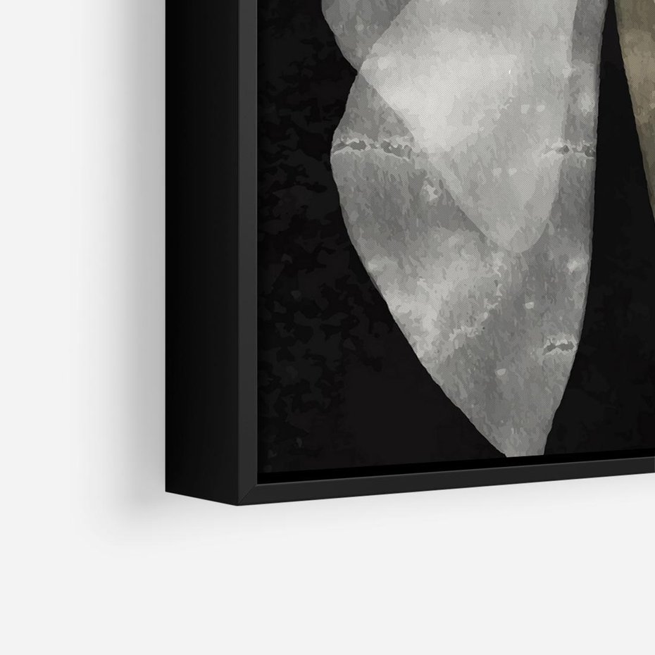 Obraz w ramie 50x50 - Obce Powidoki - abstrakcyjna ćma, mroczna atmosfera - rama czarna