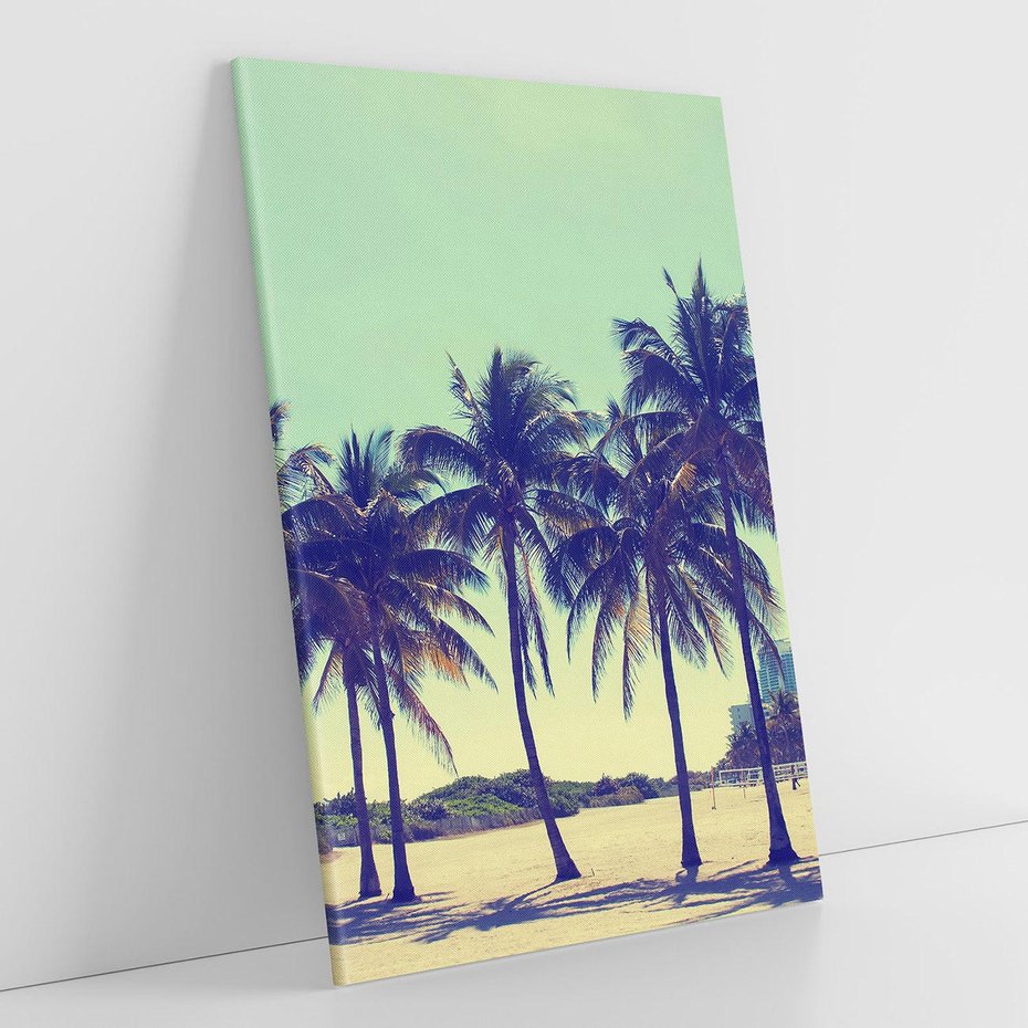 Obraz na płótnie 70x100 - Idylliczna Plaża z Palmami - palmy, plaża