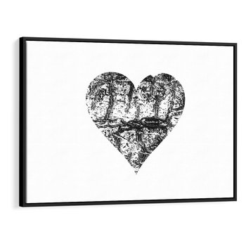 Obraz w ramie 70x50 - Drzewo Serca - czarne serce, tekstura jak kora drzewa - rama czarna