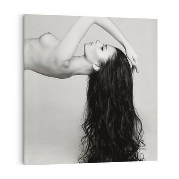 Obraz na płótnie 70x70 - Piękno włosów kobiety w ruchu - włosy, piękno