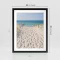 Plakat w ramie 40x50 - Harmonia plażowego morza - plaża, morze - rama czarna