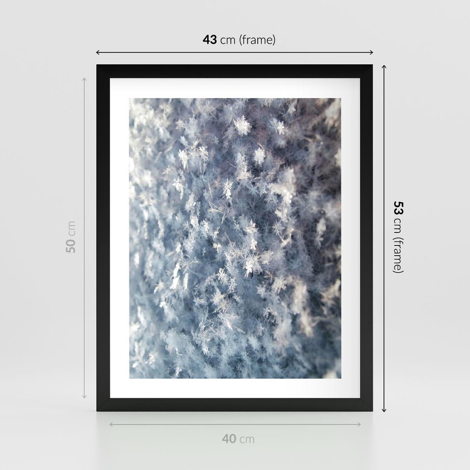 Plakat w ramie 40x50 - Magia Śnieżnych Kryształków - śnieg, szron - rama czarna