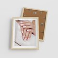 Plakat w ramie 40x50 - Piękno manicure - manicure, paznokcie - rama drewno