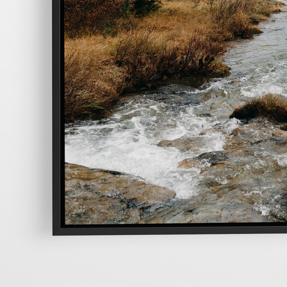 Obraz w ramie 70x100 - W Górskiej Dolinie - artystyczna fotografia, las - rama czarna