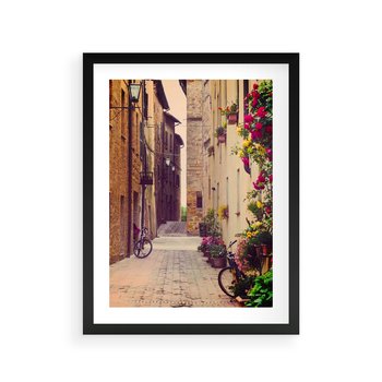 Plakat w ramie 50x70 - Rowerowa przygoda w uliczkach pełnych perspektywy - uliczka, perspektywa - rama czarna