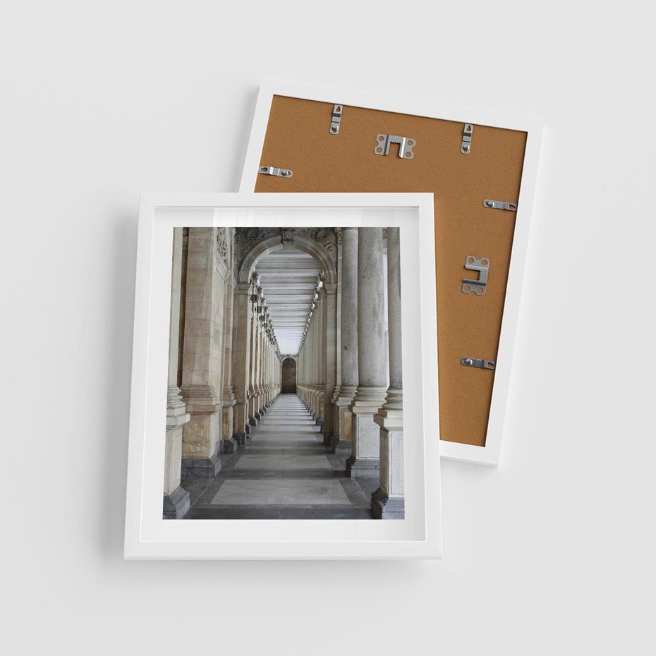 Plakat w ramie 40x50 - Uroki Kolumn - kolumny, architektura - rama biała