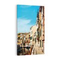 Obraz na płótnie 70x100 - Magia Miejskiego Krajobrazu - uliczka, perspektywa