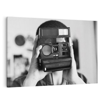Obraz na płótnie 70x50 - Mężczyzna za Aparatem - czarno białe zdjęcie, portret