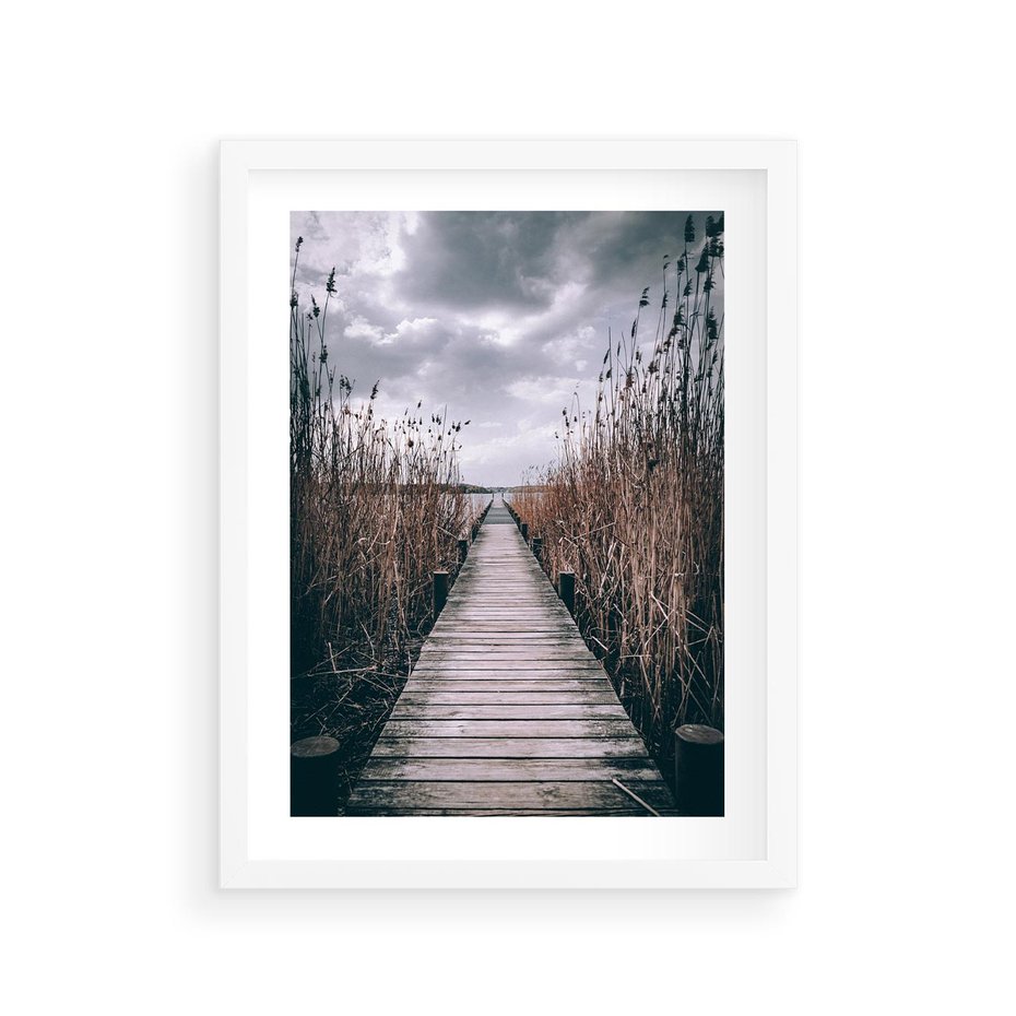 Plakat w ramie 30x40 - Mglisty krajobraz - pomost, morze - rama biała