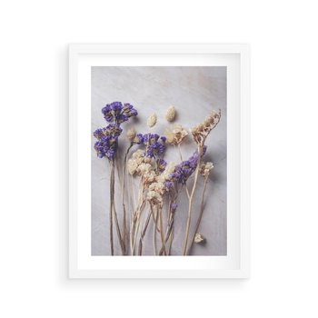 Plakat w ramie 30x40 - Błękitno-Biała Harmonia - suszone kwiaty, błekitne - rama biała