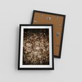 Plakat w ramie 30x40 - Suchość Liści w Brązowych Tonach - suche liście jesień brąz - rama czarna
