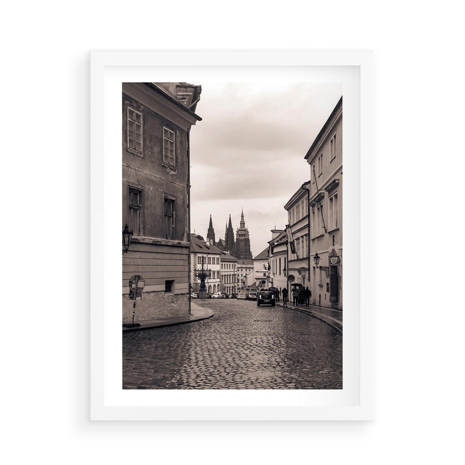 Plakat w ramie 50x70 - Przygoda Na Horyzoncie - uliczka, perspektywa - rama biała