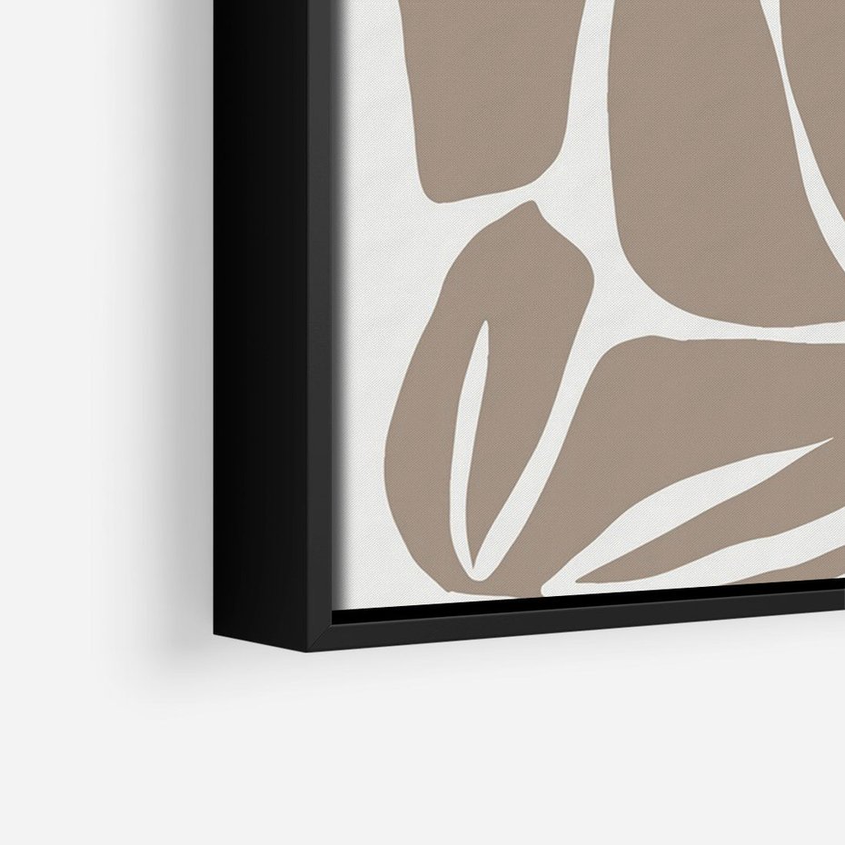 Obraz w ramie 50x70 - Złudne Zmysły - abstrakcyjny kwiat, beże i brązy - rama czarna