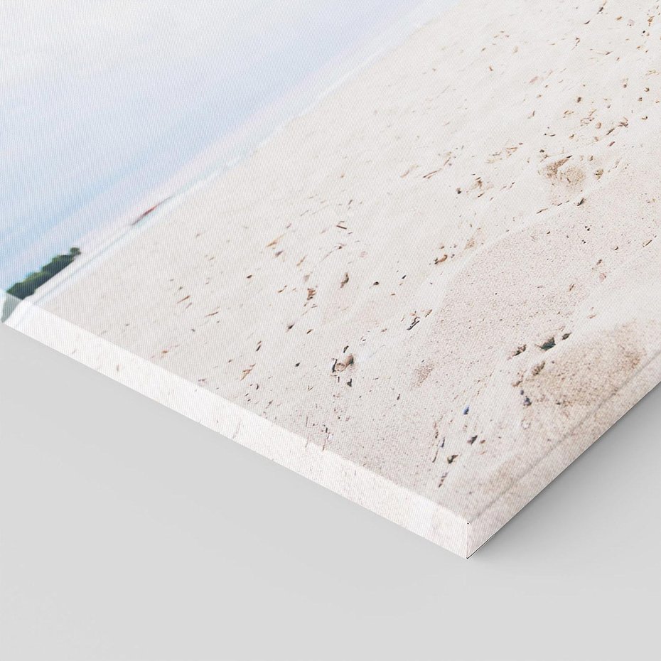 Obraz na płótnie 70x50 - Ananasy na Plaży - Egzotyczny Raj - ananasy, plaża