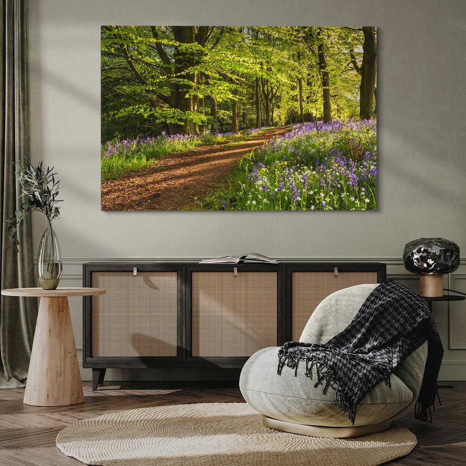 Obraz na płótnie 120x80 - Magia lasu: Drzewa w tajemniczej otoczce - las, drzewa