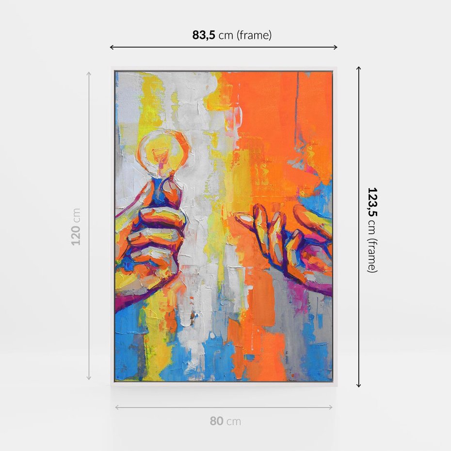 Obraz w ramie 80x120 - Refrakcje wewnętrznego światła - abstrakcyjne dzieło, dłoń trzyma żarówkę - rama biała