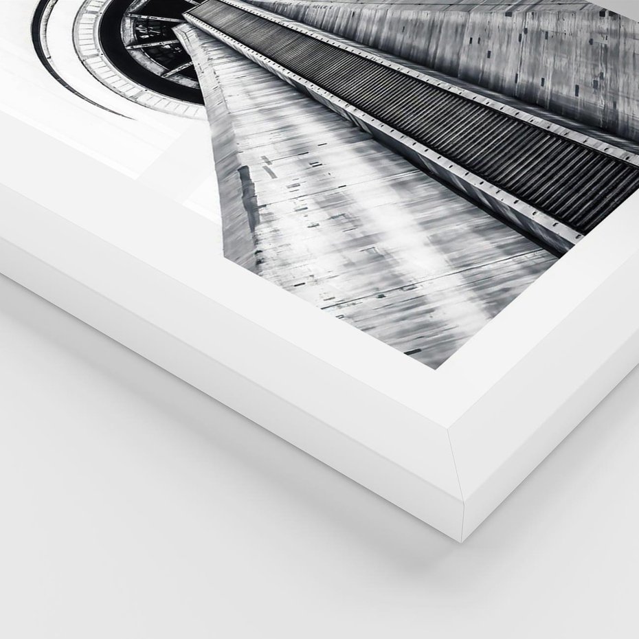 Plakat w ramie 50x70 - Perspektywa Wieży - architektura, wieża - rama biała