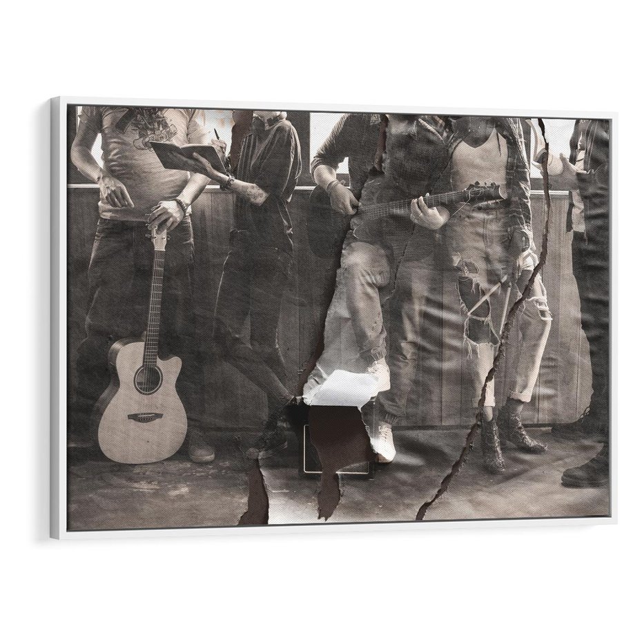 Obraz w ramie 70x50 - Dźwięki Minionej Ery - postarzona fotografia retro, podarta fotografia - rama biała