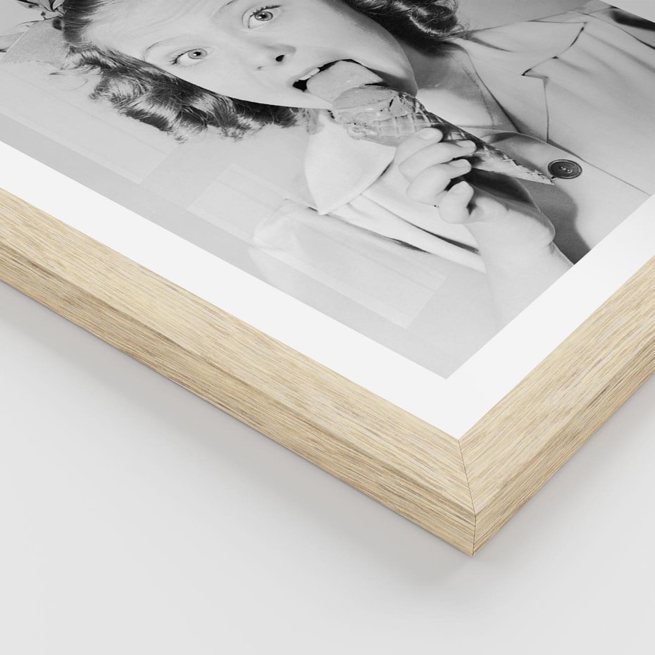 Plakat w ramie 30x40 - Pyszny Deser - retro zdjęcie, czarno białe - rama drewno