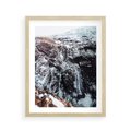 Plakat w ramie 40x50 - Góry w Białym Uroku: Zimowa Sceneria - górski krajobraz, zima - rama drewno