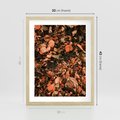 Plakat w ramie 30x40 - Jesienny Splot: Pomarańczowe Liście - liście, pomarańczowe suche liście - rama drewno