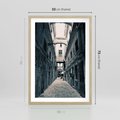 Plakat w ramie 50x70 - Odkryj tajemnice miasta - uliczka, perspektywa - rama drewno