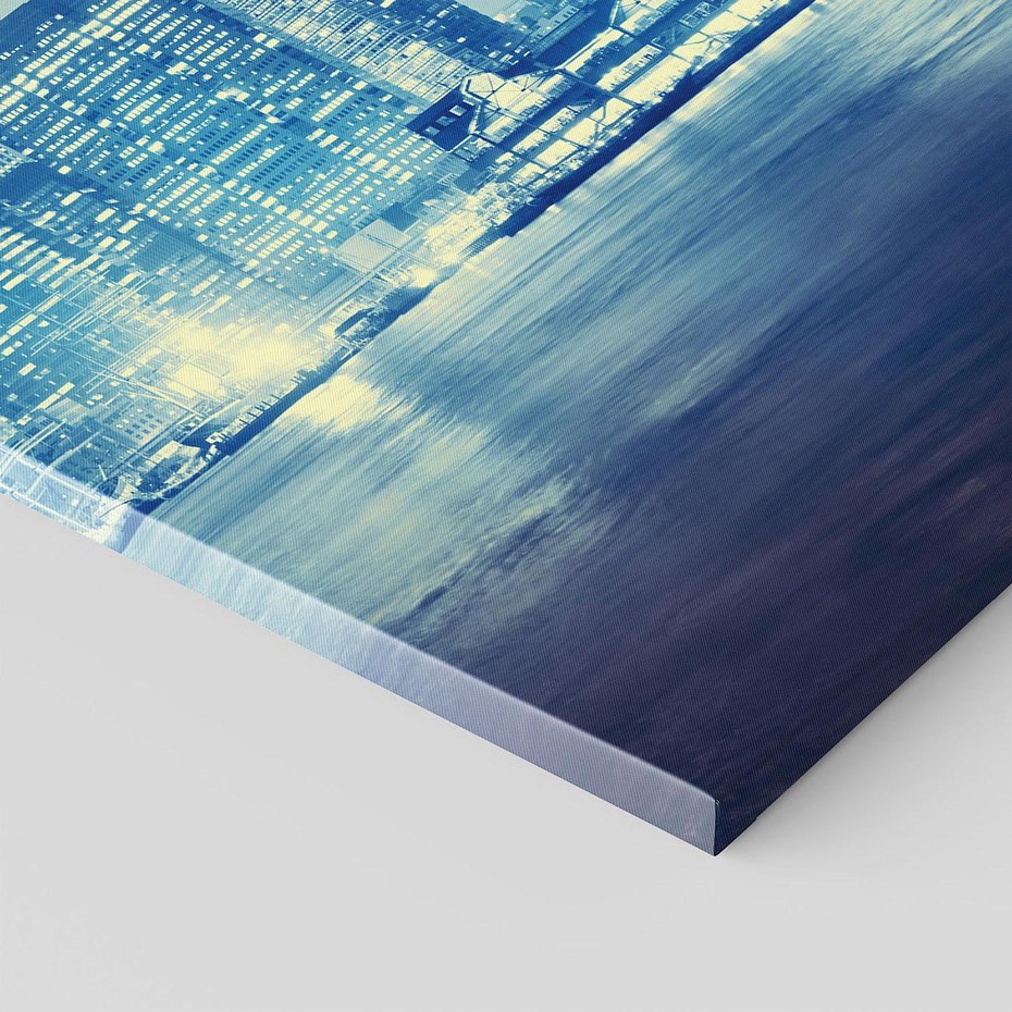 Obraz na płótnie 70x100 - Architektura i tętniące życie - Miasto, Architektura