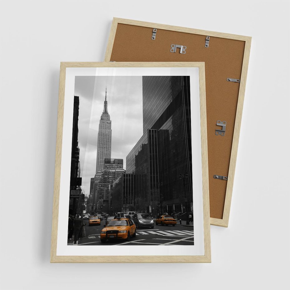 Plakat w ramie 50x70 - Nowy York, taksówka w ruchu - Nowy York, taksówka - rama drewno
