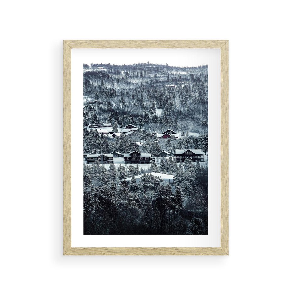 Plakat w ramie 30x40 - Domki w Chmurach - górski zimowy krajobraz, dommki na wzgórzach - rama drewno