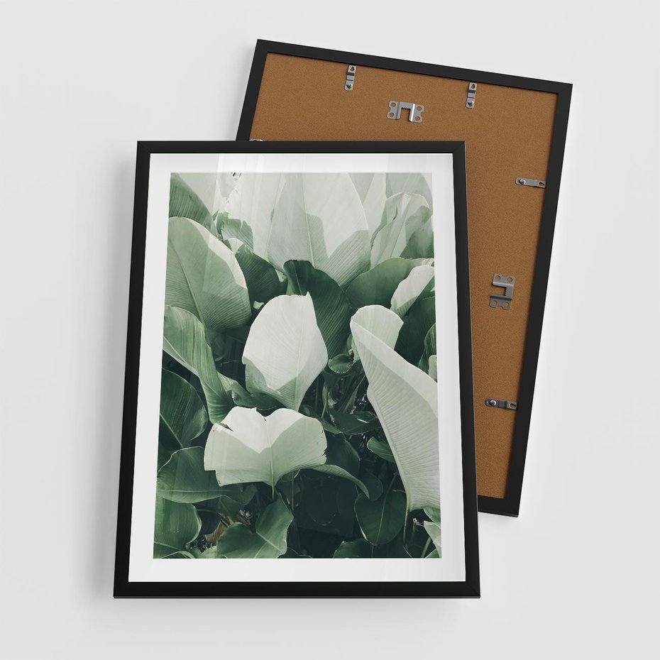 Plakat w ramie 50x70 - Zgaszona Uroda Natury - zielone liście, zgaszona zieleń - rama czarna