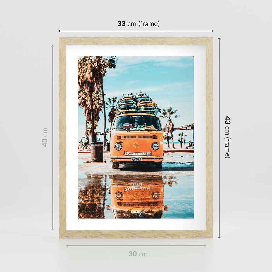 Plakat w ramie 30x40 - Wakacje na Kółkach - kamper, deski surfingowe na dachu - rama drewno