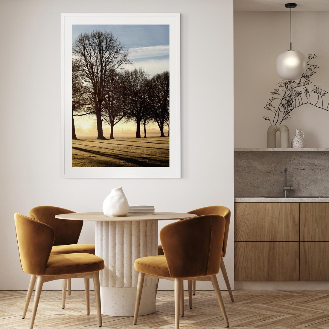 Plakat w ramie 50x70 - Siła natury - drzewa, pole - rama biała